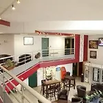 Auguste 3* Paris